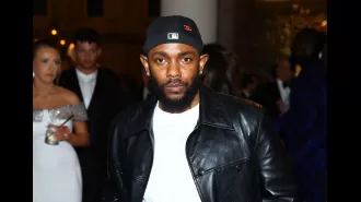 Kendrick Lamar unexpectedly speaks at a graduation ceremony.