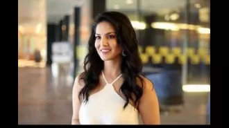 Sunny Leone believes love should be equal and not one-sided.