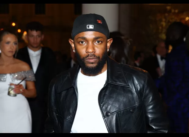Kendrick Lamar unexpectedly speaks at a graduation ceremony.