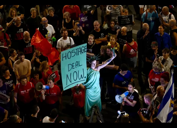 Minister in Israel's war cabinet steps down after 274 Palestinians die in recent conflict.