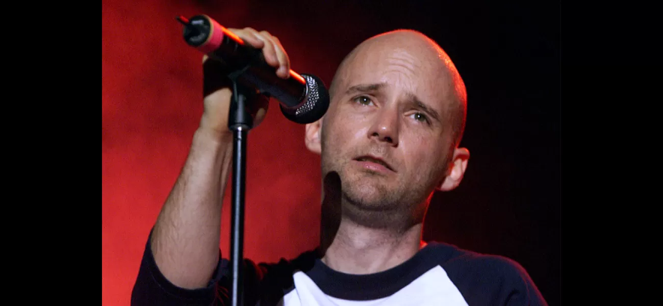 90s music icon says he hasn't been on a date in a decade due to a 