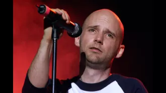 90s music icon says he hasn't been on a date in a decade due to a 