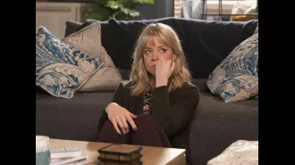 Emotional Coronation Street stars mourn tragic losses together.