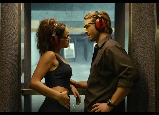 Netflix's latest rom-com, with a high Rotten Tomatoes score, is based on a real-life murder case.