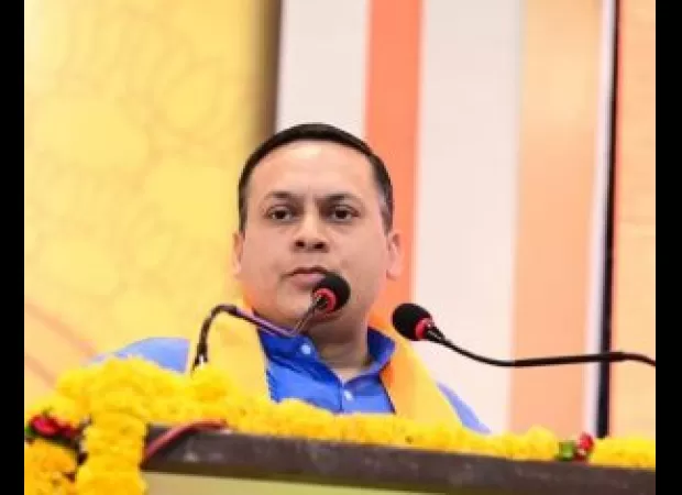 Malviya accuses lawyer of defamation, Congress demands investigation.