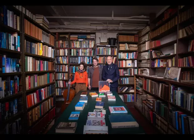 Pete Townshend of The Who collaborates with Wigtown band for new album.