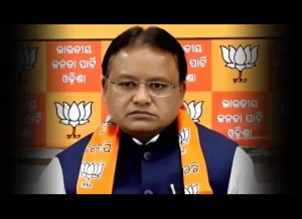 The village leader met with the Chief Minister to discuss issues and needs of the community.