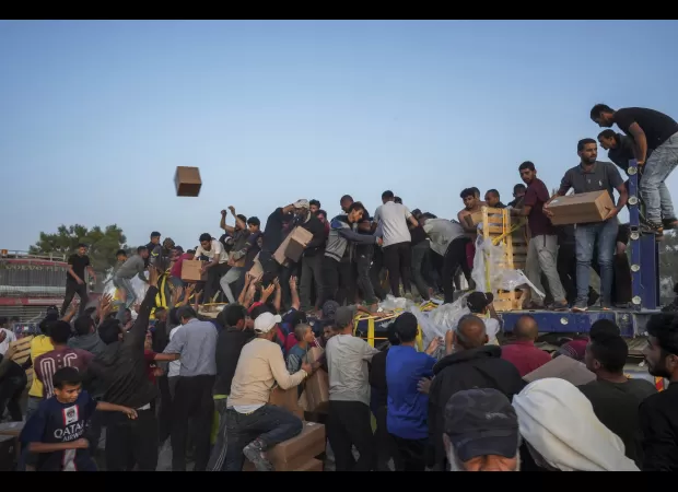 Hamas wants changes to Gaza ceasefire plan, US reviewing answer.