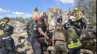 Nine died in Ukraine attacks; US sanctions on Russia increase as a result.