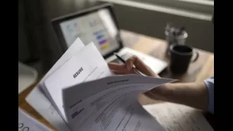 AI can help create better resumes as job postings decrease, according to experts.