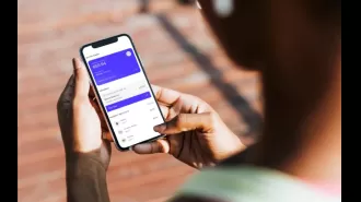 Maintain good credit while on vacation with these 4 tips.