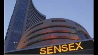 Stock market indexes Sensex and Nifty reached new record levels due to increased purchasing of top-performing companies HDFC Bank and Reliance.