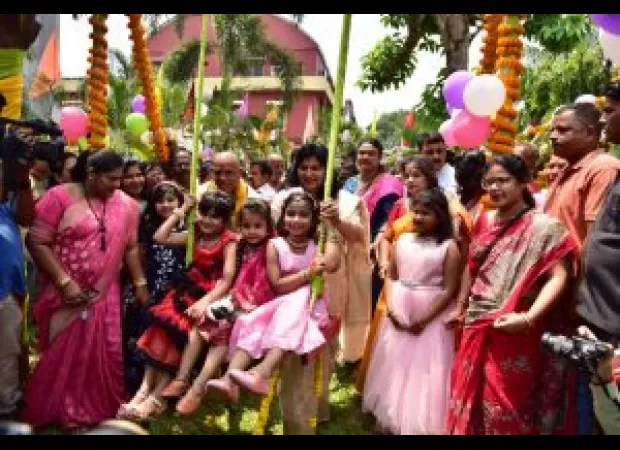 Leaders send best wishes to Odisha residents for Raja holiday celebration.