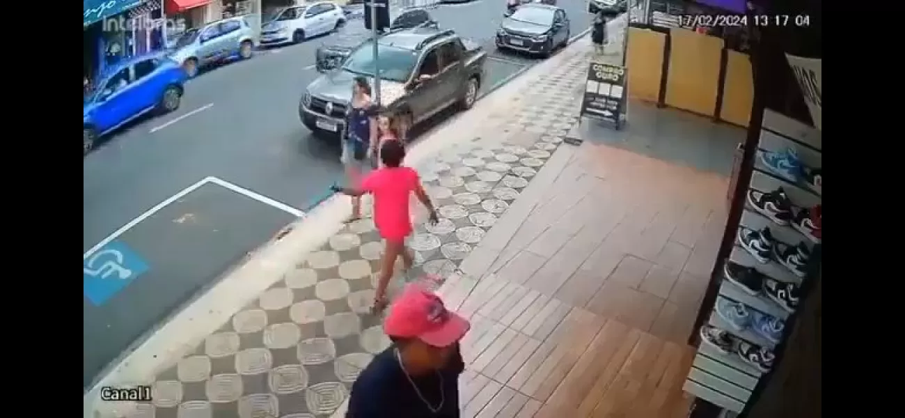 Instant karma for woman who slapped child after four seconds.