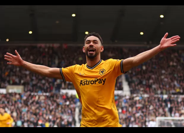 Ex-Manchester United player Louis Saha believes a Premier League star could be the key to filling a gap in the team.