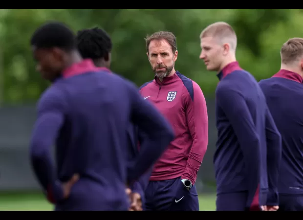 Who will officiate England's first game against Serbia in Euro 2024?