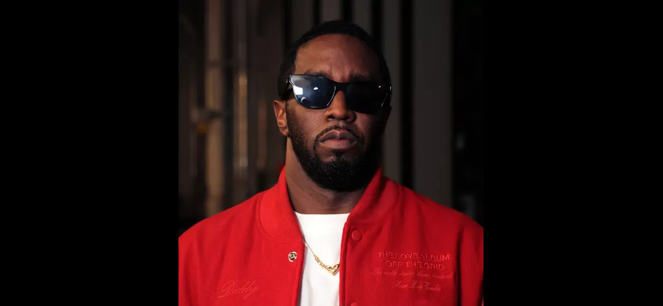 Diddy gives back NYC key as requested by mayor.