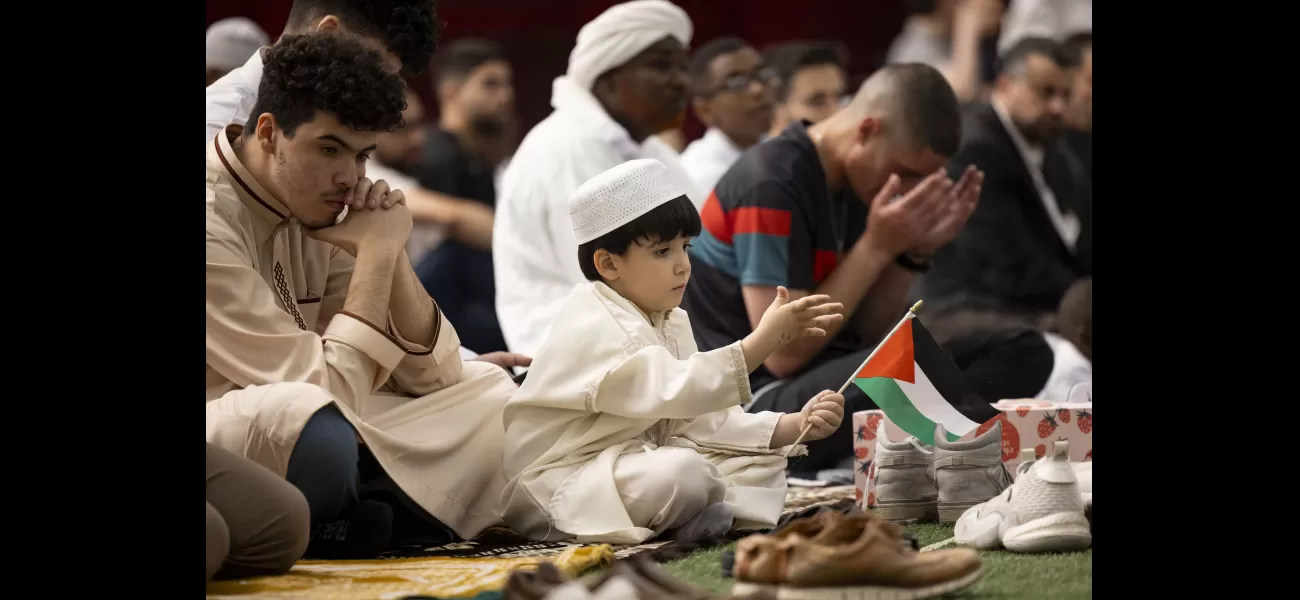 Chicago's Muslim community comes together to celebrate Eid al-Adha and also urges for peace in Gaza.