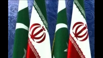 Iran and Pakistan agree to raise their trade amount to $10 billion between the two nations.