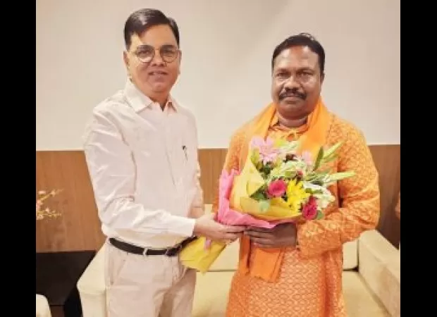 Mr. Singh, the Principal Secretary, meets with the Minister of Rural Development.