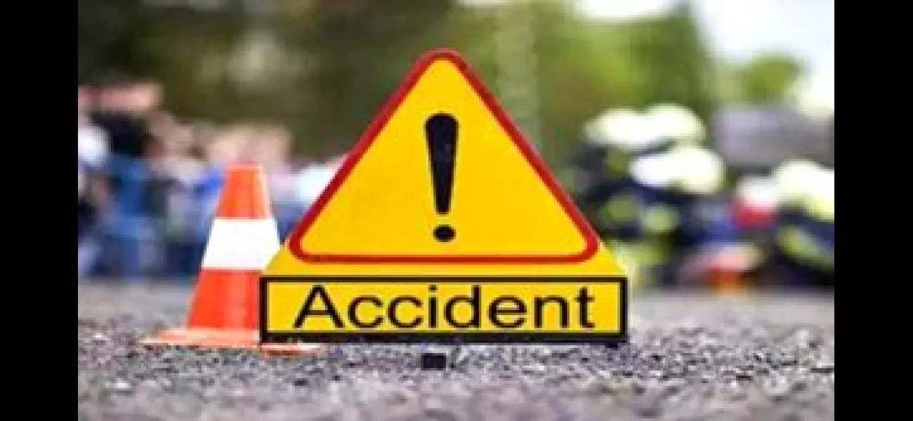 Four people dead and two injured in an accident on Khariar road.
