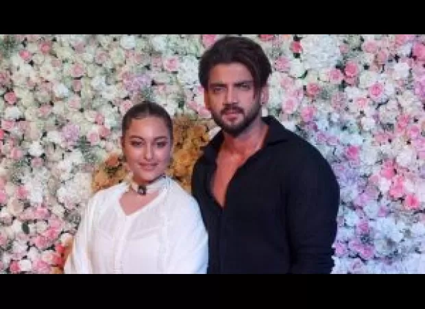 Sonakshi and Zaheer's wedding decorations will feature a color scheme of ivory and white.