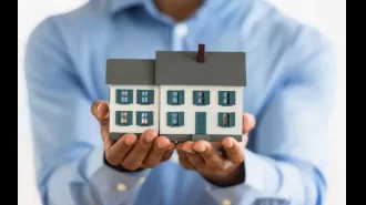 A national mortgage lender is offering $20 billion in loans to black borrowers until 2028.