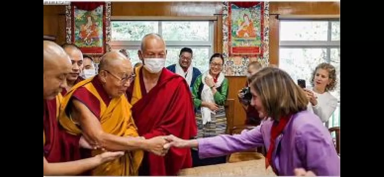 US lawmakers meet with Dalai Lama, affirming Tibetans' right to choose their own future.
