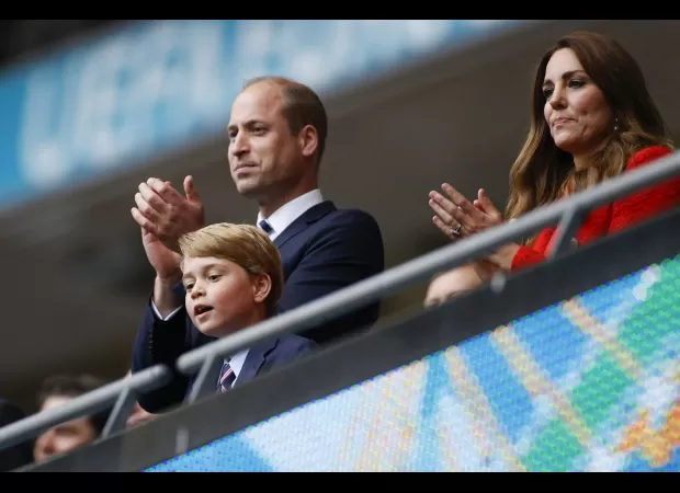 What teams do the Royals root for?