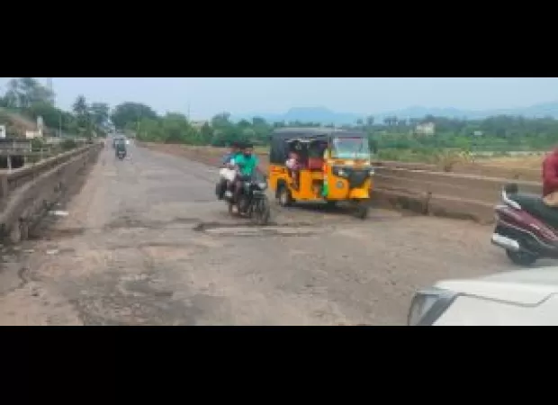 Dangerous Nagavali bridge on national highway 326 is a potential disaster.