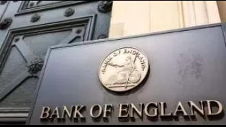 The Bank of England plans to maintain the main interest rate at 5.25%, its highest level in 16 years, despite a decrease in inflation.
