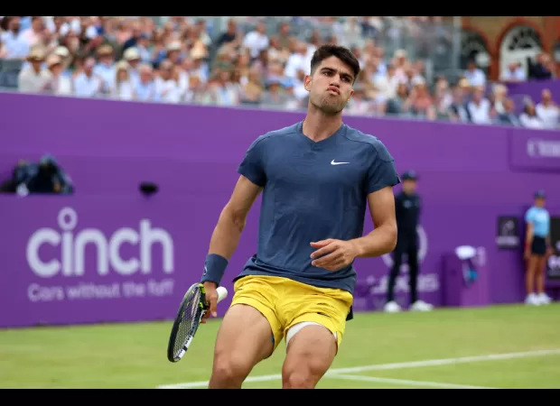 British player beats Wimbledon champ Carlos Alcaraz in impressive victory.
