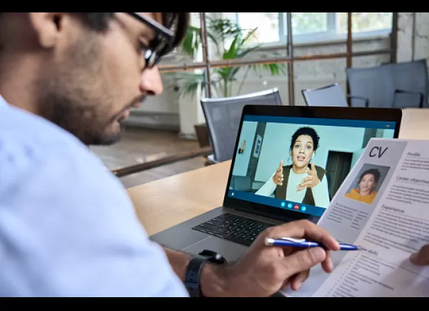 A helpful tip to ace your job interview using Zoom.