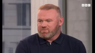 Rooney criticizes Southgate for announcing experimental lineup for England.
