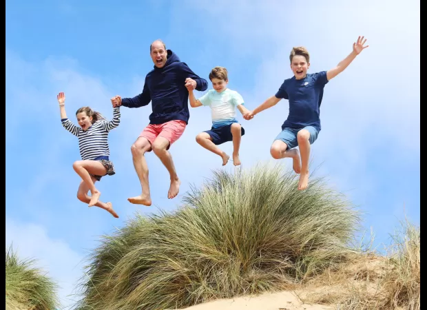 Kate wishes William happy birthday and shares new photo, showing love and affection.