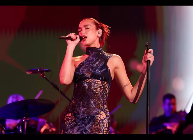 A comprehensive guide on how to attend Glastonbury Music Festival without paying.