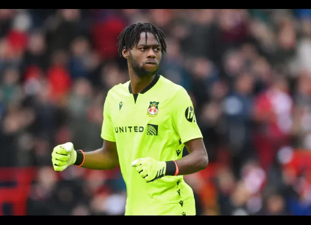 Young player leaves Arsenal to join Wrexham, fulfilling Rob McElhenney's desired transfer.