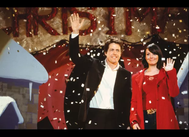 Famous rom-com star is rediscovering her 90s pin-up look.