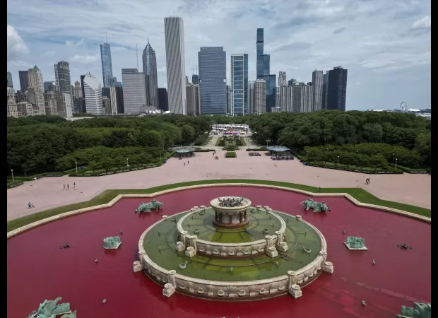 Buckingham Fountain in Chicago shut down due to red pool water from pro-Palestine protest.