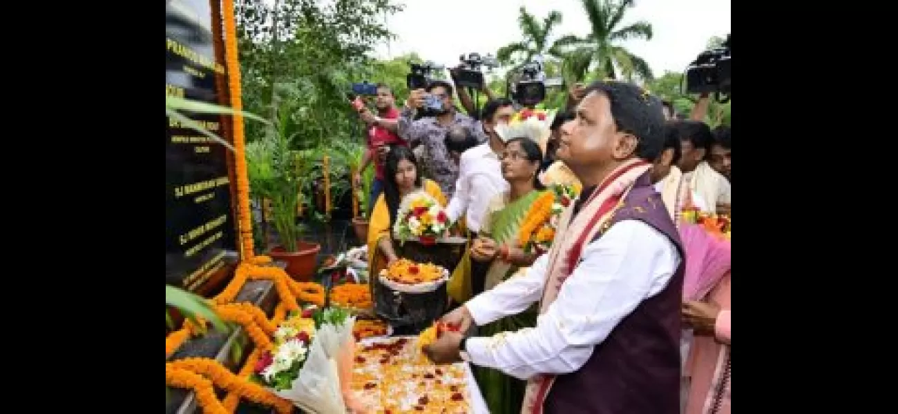 Odisha CM Mohan Majhi honors Syama Prasad Mookerjee on his death anniversary.