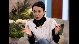 Actress Amanda Abbington contacted police after receiving terrifying death threats while visibly upset.