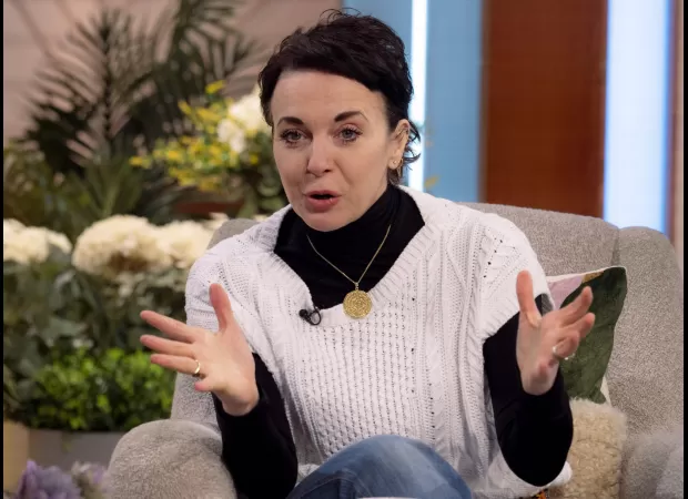 Actress Amanda Abbington contacted police after receiving terrifying death threats while visibly upset.