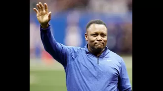 Football icon Barry Sanders discusses his recent health scare related to his heart.
