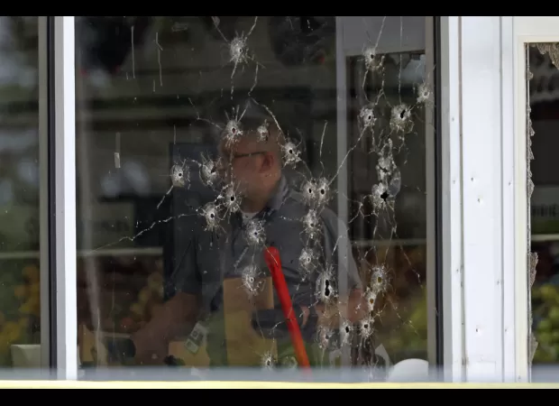 4th person dies day after shooting at Arkansas store