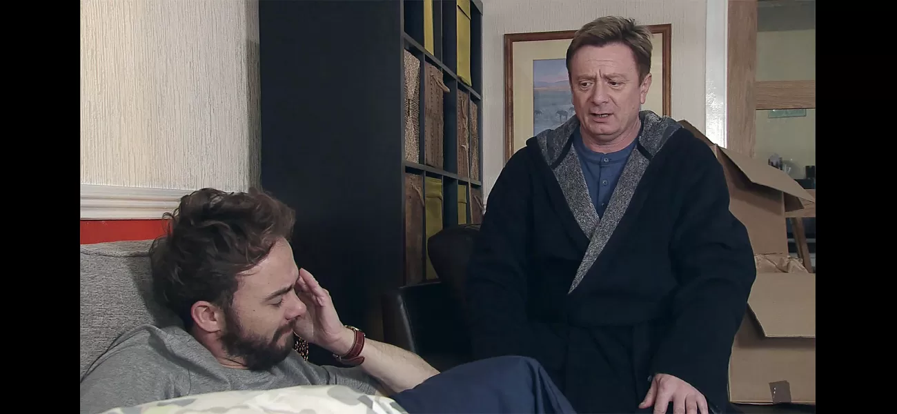An iconic Coronation Street star is shocked by a fan's discovery of his famous doppelgänger.