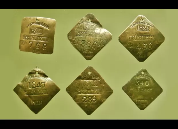 Museum gets slave badges for searchable exhibit.