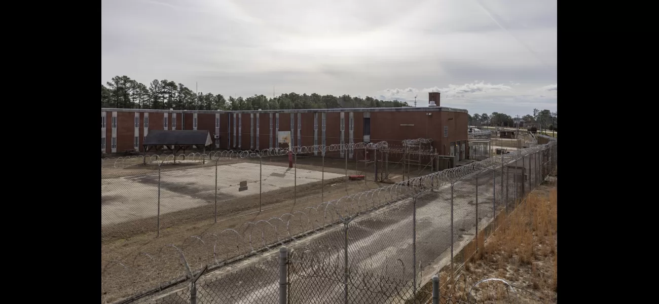 Rare pictures show inside of abandoned jail known for its notoriety