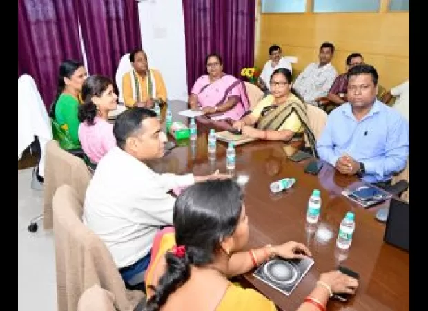 Patra suggests renovating planetarium for better experience.