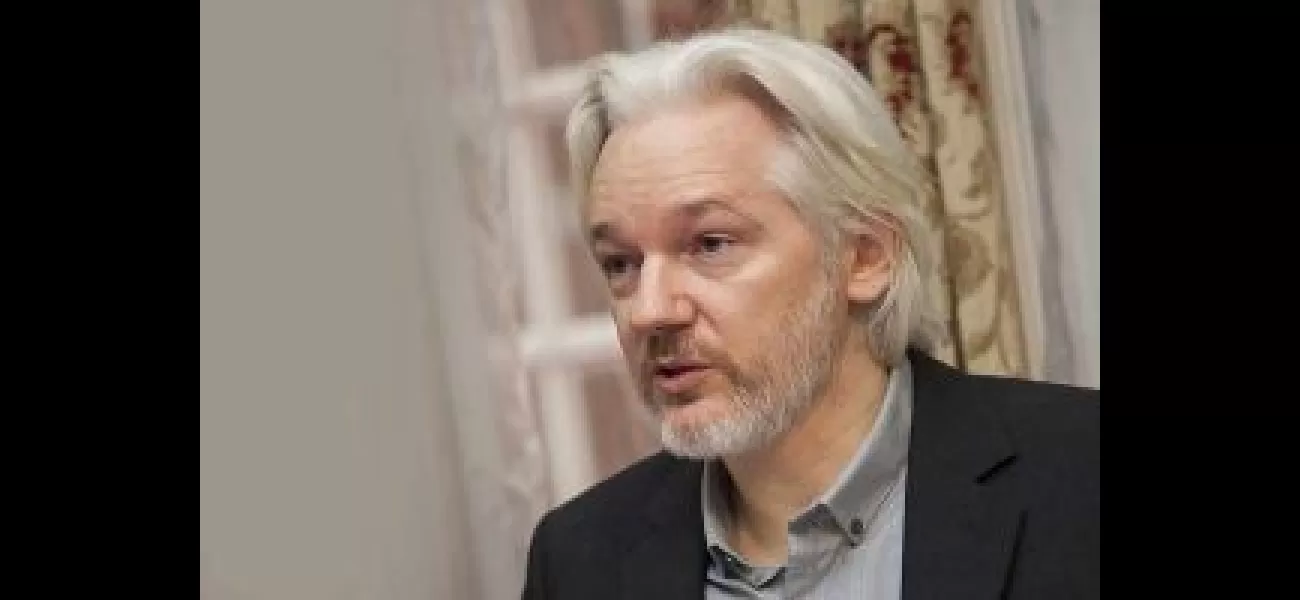 Assange visits Bangkok en route to US trial and eventual release.