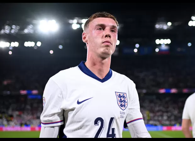 Southgate addresses demands for Palmer and Mainoo to play in England's next Euro 2024 match.